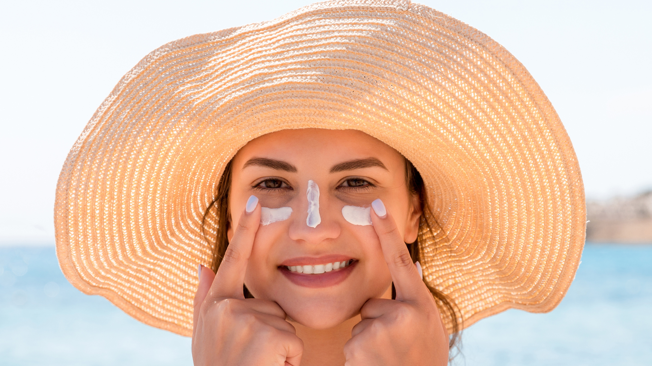 Summer Skincare Essentials: Dermatologist-Approved Tips to Beat the Heat